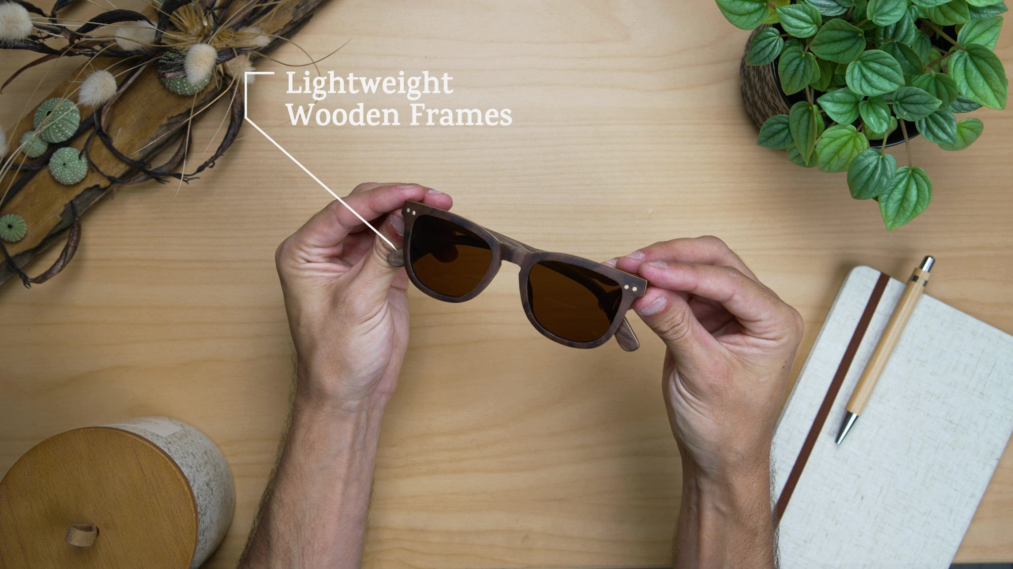 Load video: Vilo Wooden Sunglasses Video